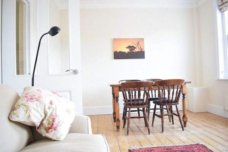 Apartamentos 2 Bedroom Flat In Earlsfield