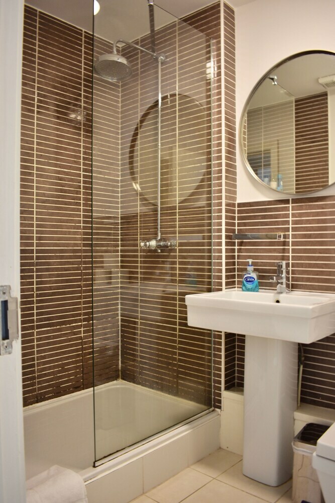 3 Bedroom Apartment In Temple Bar