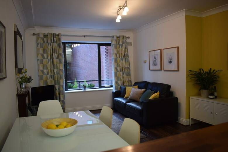 1 Bedroom Apartment In Central Dublin