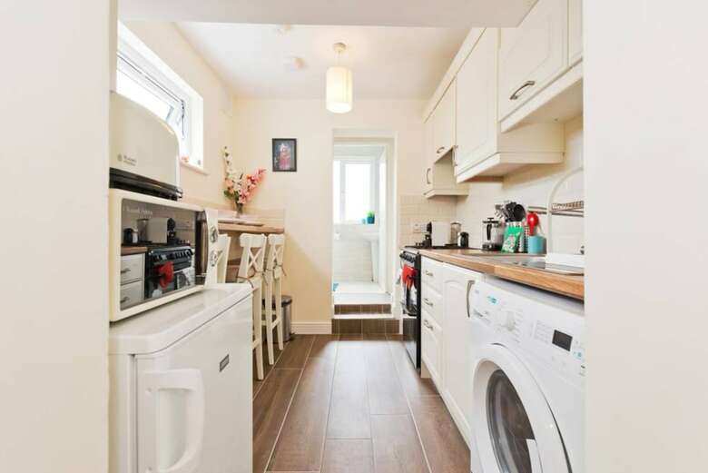 2 Bedroom Riverside Apartment
