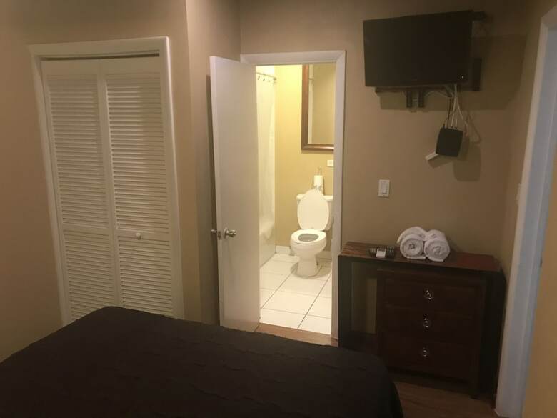 Apartamentos Brownstone Sea Beach