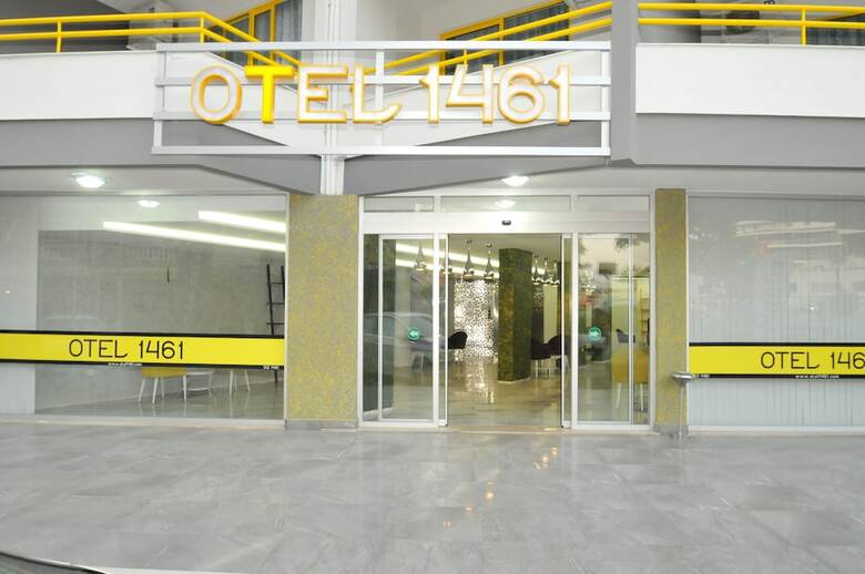 Hotel 1461