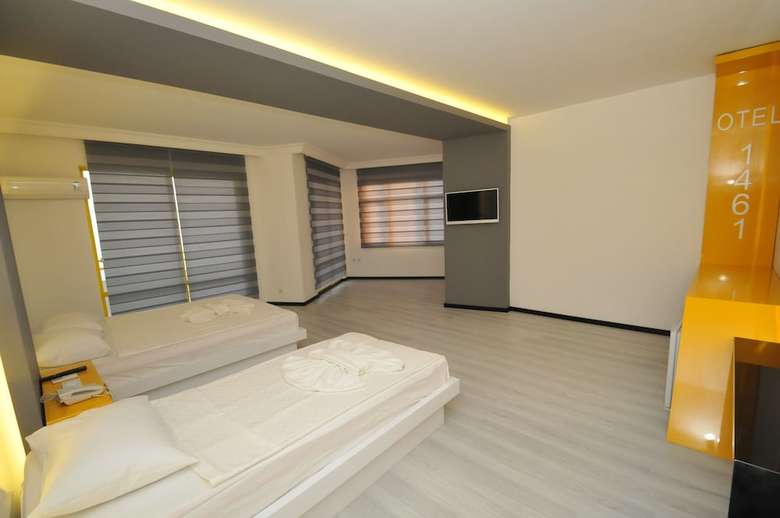 Hotel 1461