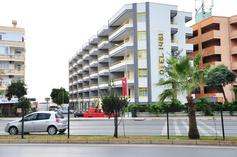 Hotel 1461