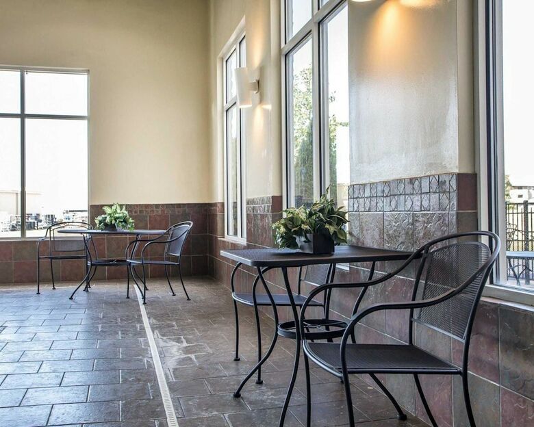 Hotel Comfort Suites Troy