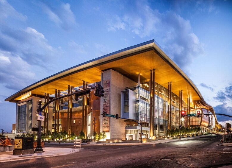 Hotel Doubletree By Hilton Nashville Downtown