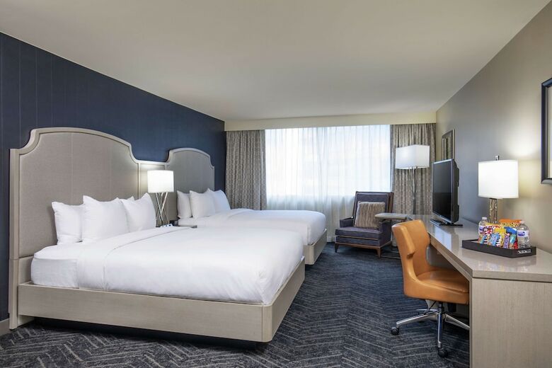 Hotel Doubletree By Hilton Nashville Downtown