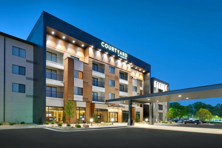Hotel Courtyard By Marriott Sandy