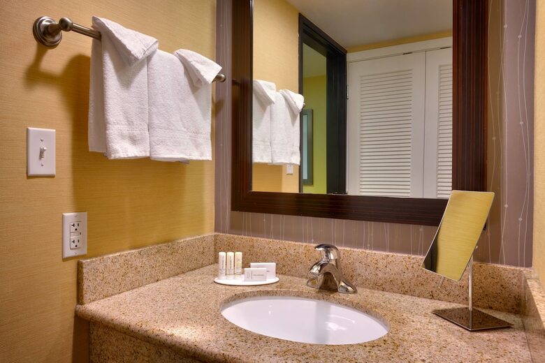 Hotel Courtyard By Marriott Sandy