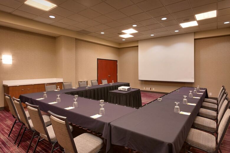 Hotel Courtyard By Marriott Sandy