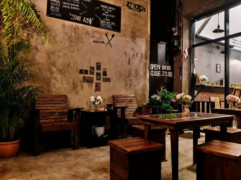 Hostal Znap's Hostel And Caf�
