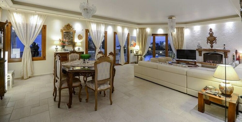 Villa Pari Manda