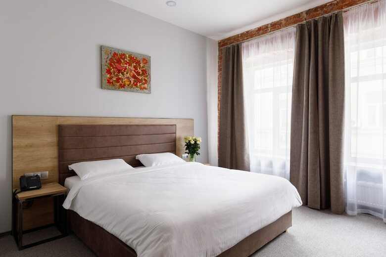 Custos Hotel Petrovsky