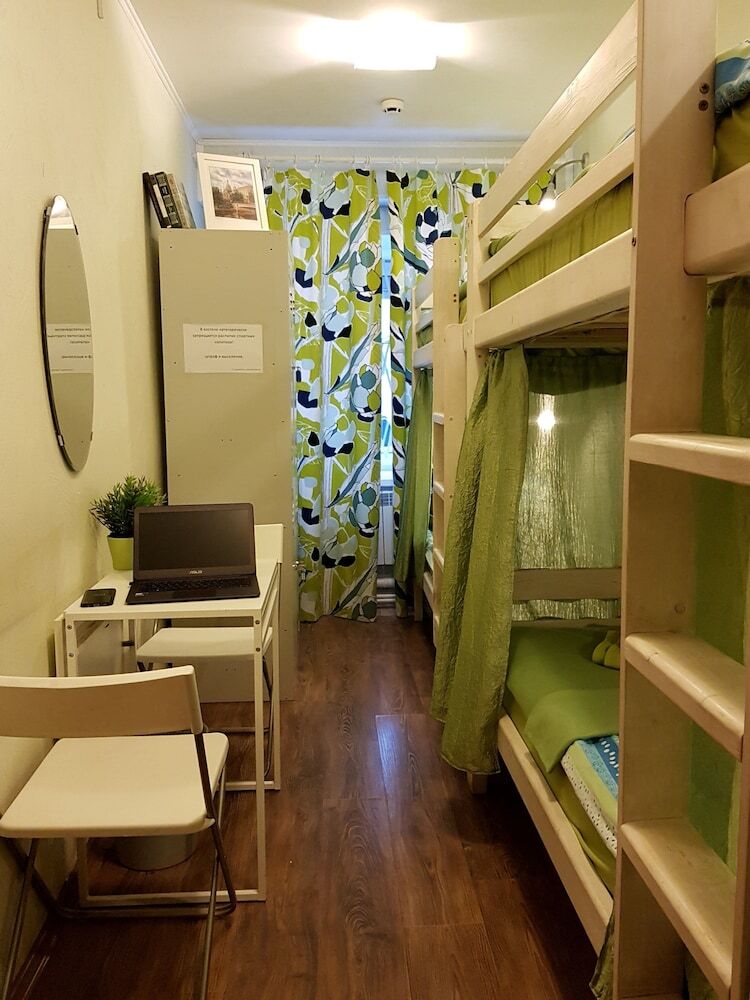 Hostal Come2us Opochinina 9
