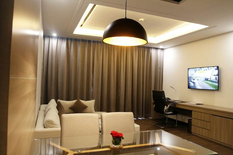 The Mira Central Park Hotel