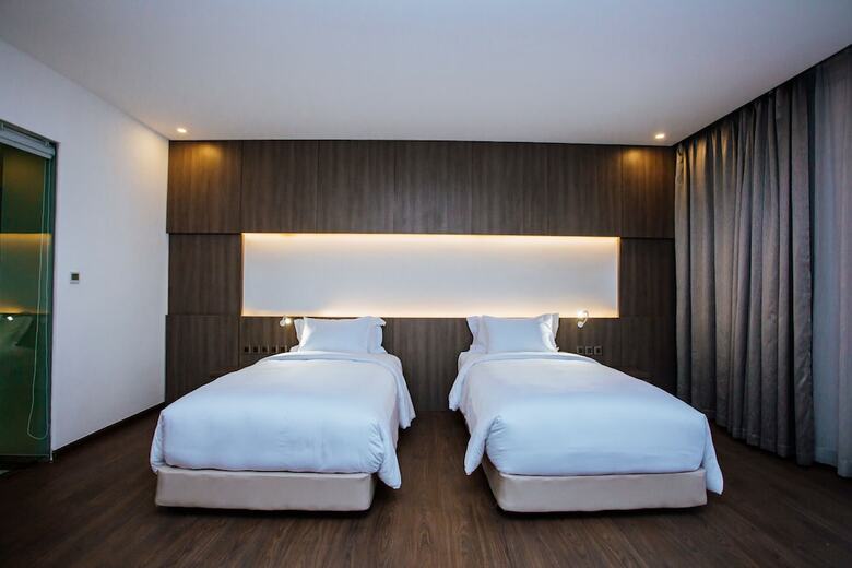 The Mira Central Park Hotel