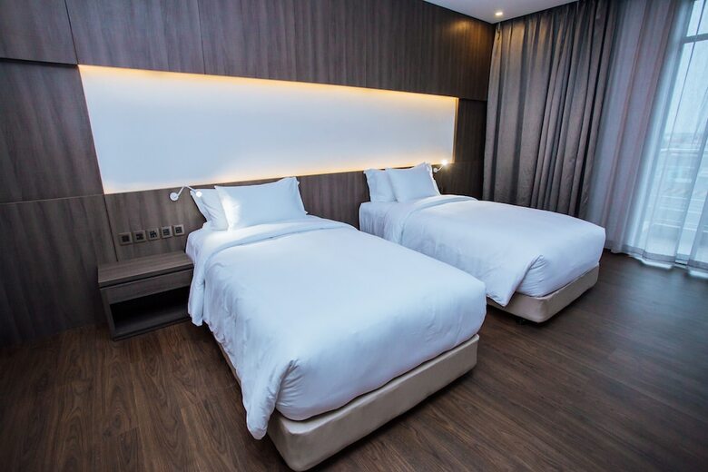 The Mira Central Park Hotel