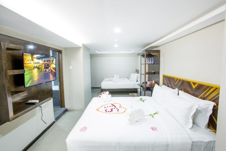 Tristar Hotel