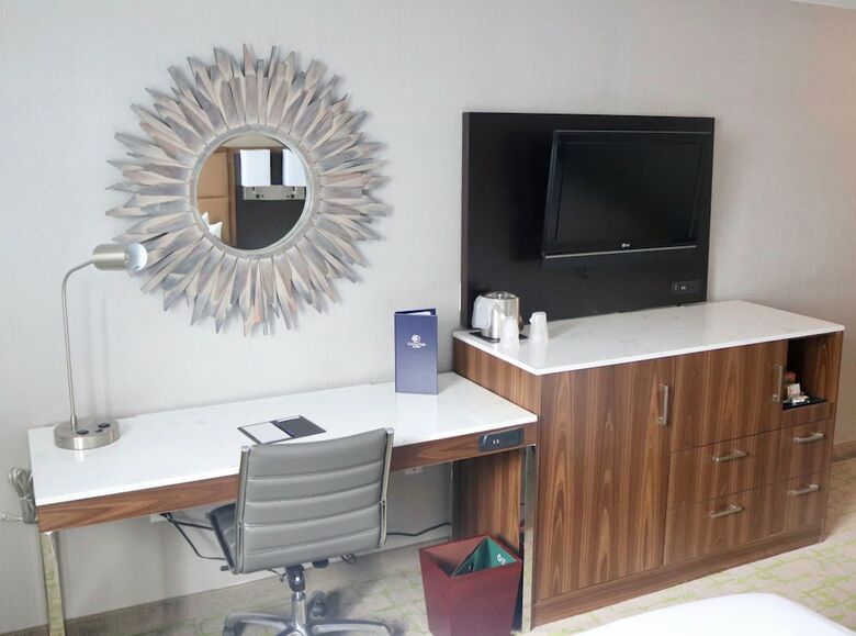 Hotel Doubletree By Hilton Huntington