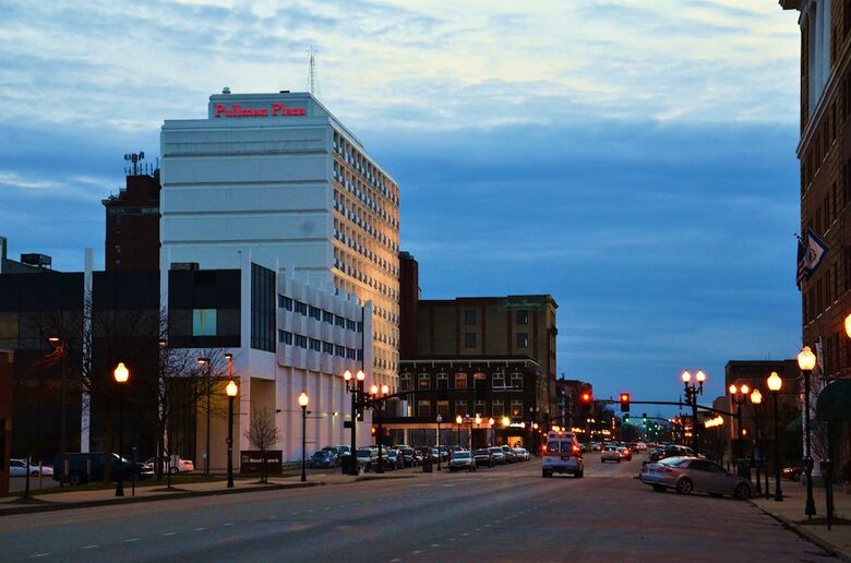 Hotel Doubletree By Hilton Huntington