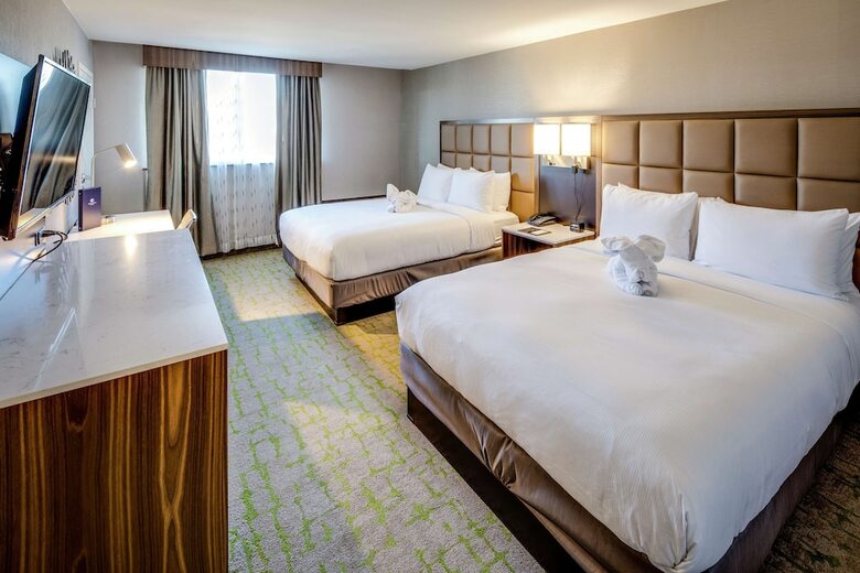 Hotel Doubletree By Hilton Huntington