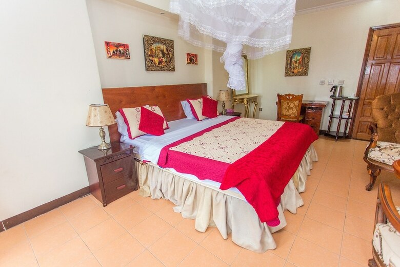 Bed & Breakfast N G Residence