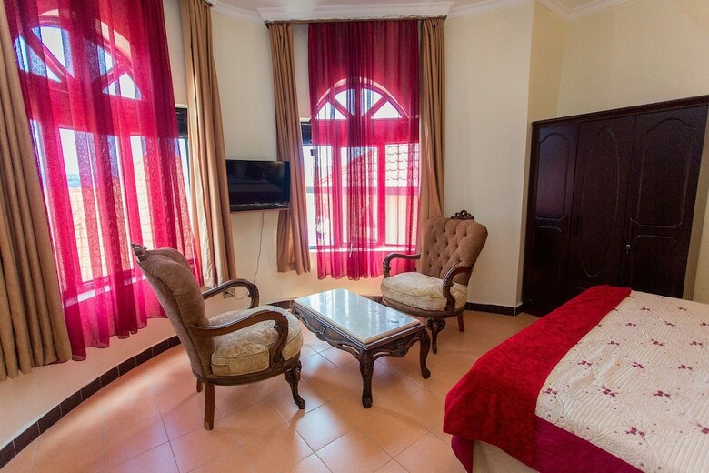 Bed & Breakfast N G Residence