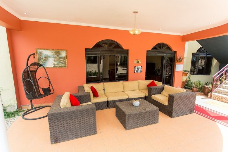 Bed & Breakfast N G Residence