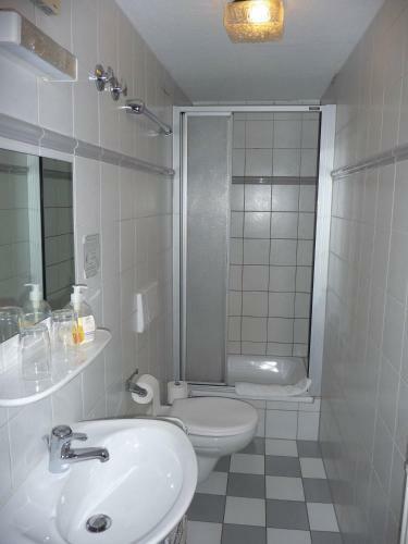 Hostal Wengerterstube & G�stezimmer Kern