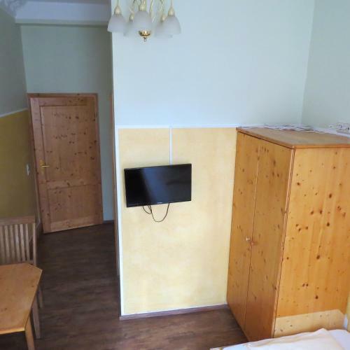 Hostal Gasthaus Zum Lamm