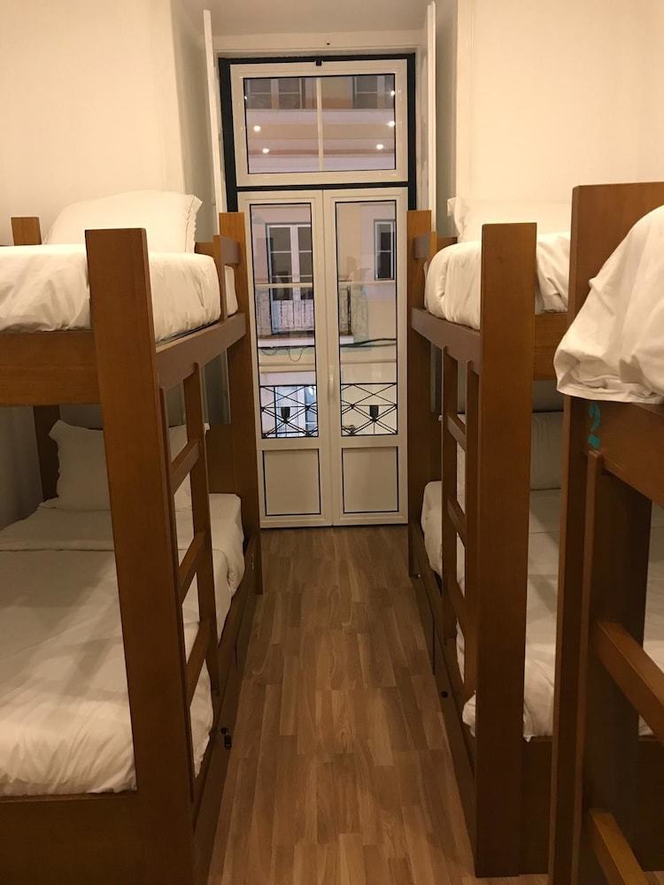 Hostal Just Lisbon Hostel & A.l