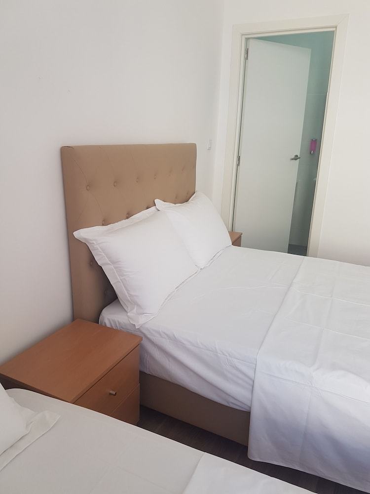 Hostal Just Lisbon Hostel & A.l