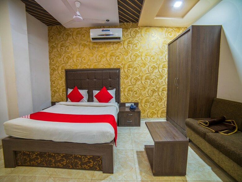 Hotel Oyo 4278 Ar Excellency