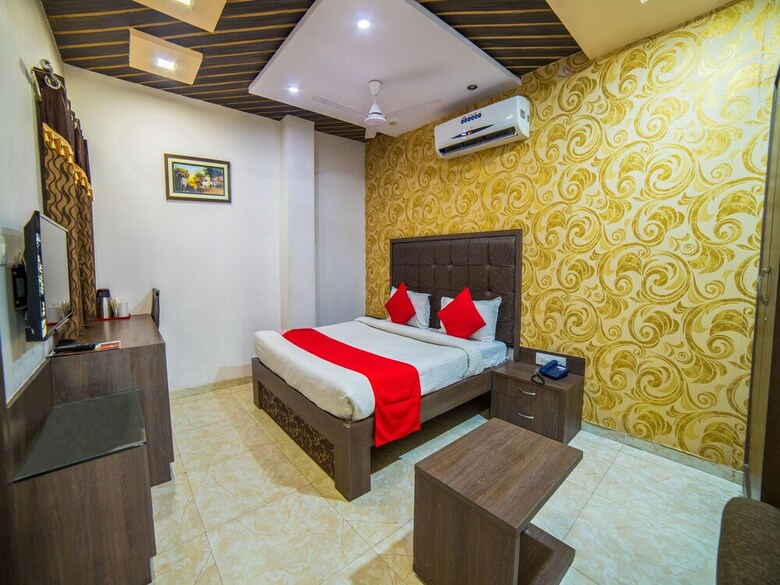 Hotel Oyo 4278 Ar Excellency