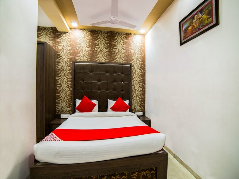 Hotel Oyo 4278 Ar Excellency