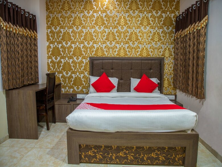 Hotel Oyo 4278 Ar Excellency