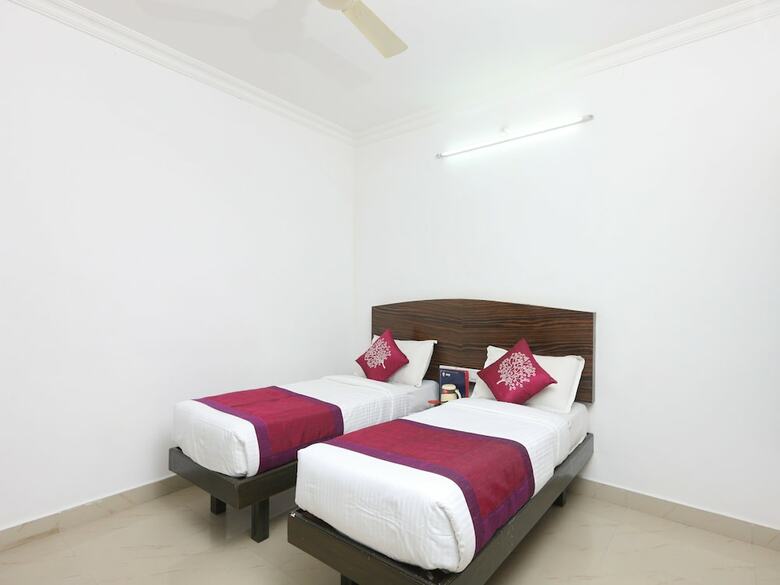 Hotel Oyo 12276 Peach Tree