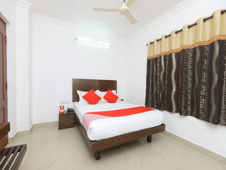 Hotel Oyo 12276 Peach Tree