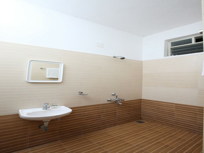 Hotel Oyo 12276 Peach Tree