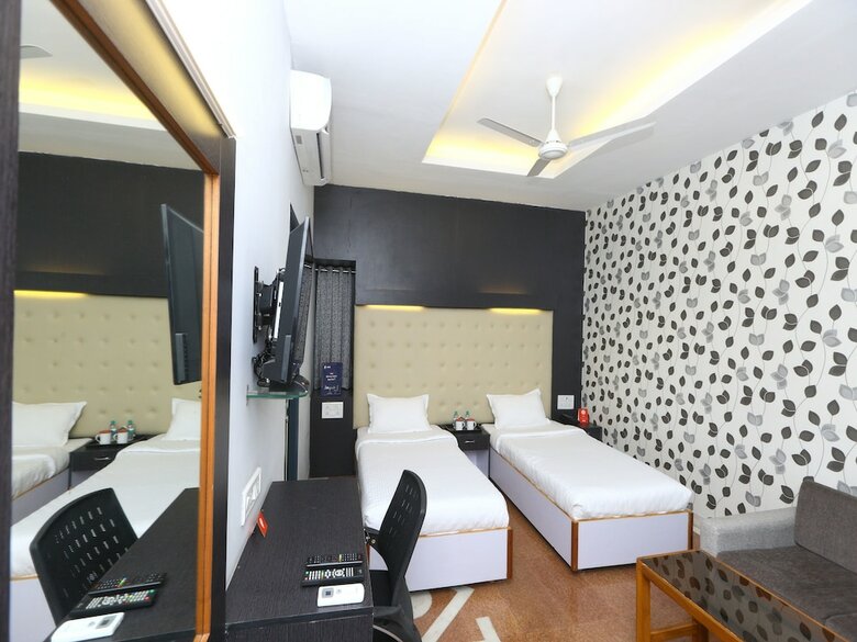 Oyo 9655 Hotel Grace Residency