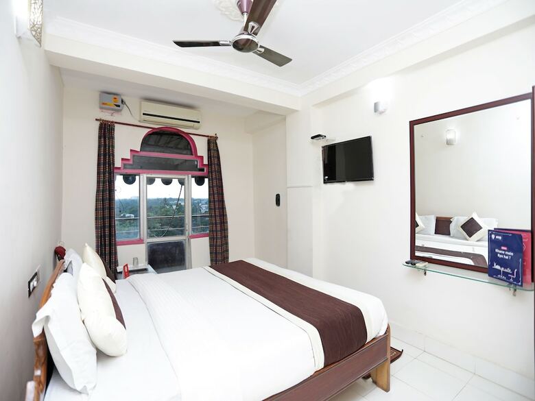Hotel Oyo 11631 Star Inn