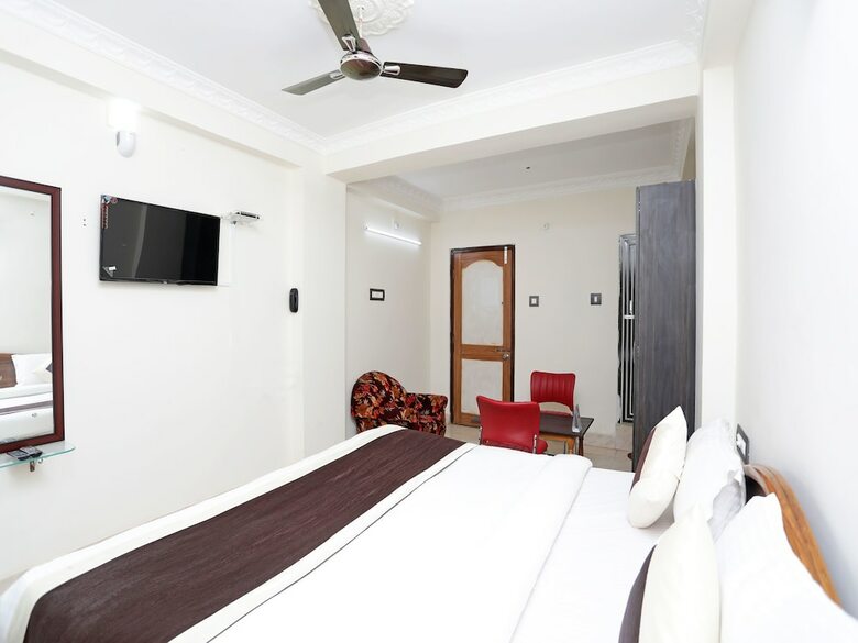 Hotel Oyo 11631 Star Inn