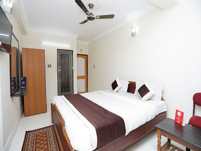 Hotel Oyo 11631 Star Inn