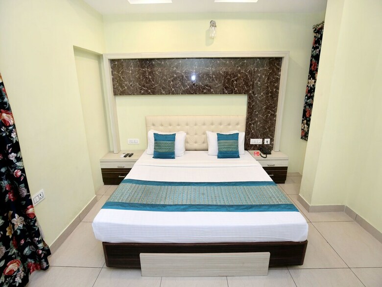 Oyo 3025 Hotel Amaze
