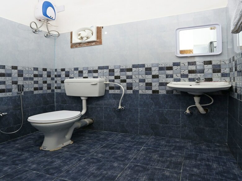 Hotel Oyo 10512 The Extended Stay 2