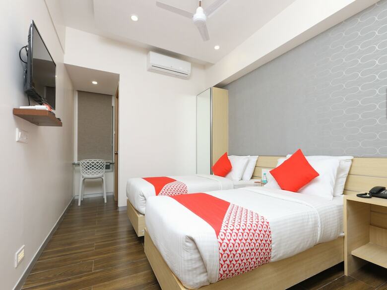 Hotel Oyo 12236 The Pearl