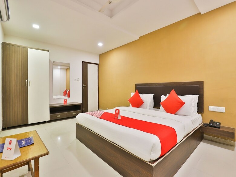 Oyo 12800 Hotel Vlee