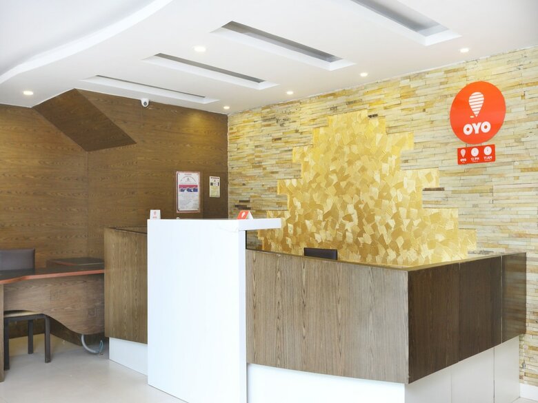 Hotel Oyo 12251 Half Moon
