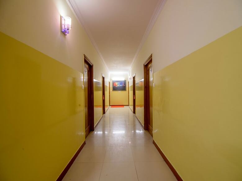 Oyo 2729 Hotel Hv International