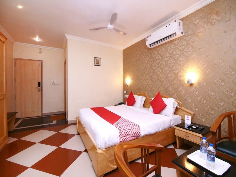 Oyo 8780 Hotel Windsor Castle